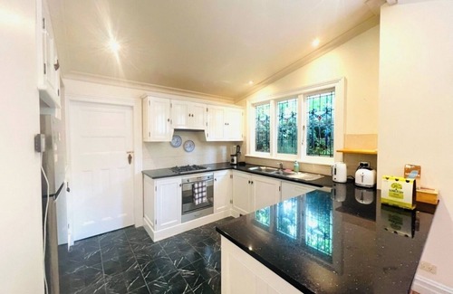 Leura Apartment | Leura's Magical Manderley - 2 Bedroom Unit