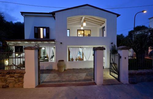 Tancau Sul Mare Apartment | Levante a pochi passi dal mare