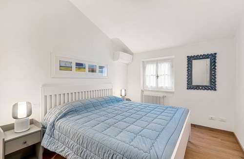 Corsanico Apartment | LEVANTE apartment finely furnished and enchanting sea view