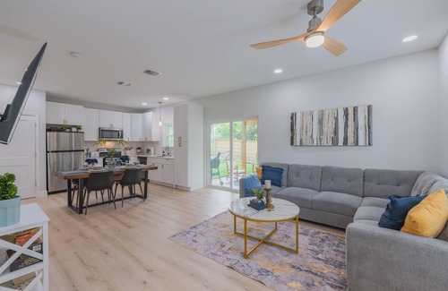 Wetmore House | Levy inn Luxury cottage