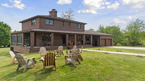 Farmville House | Lewis Estate Farm
