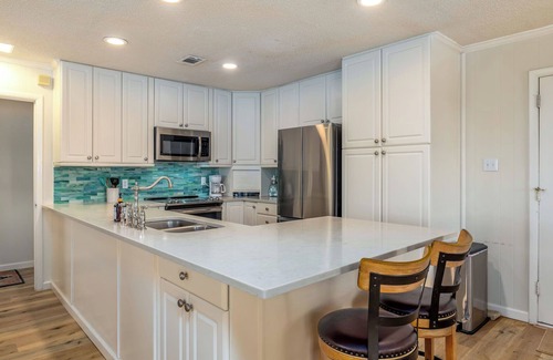 Royal Lagoons House | "Lewis Landing II" Waterfront with Dock, 5 Bedrooms, 2 Baths