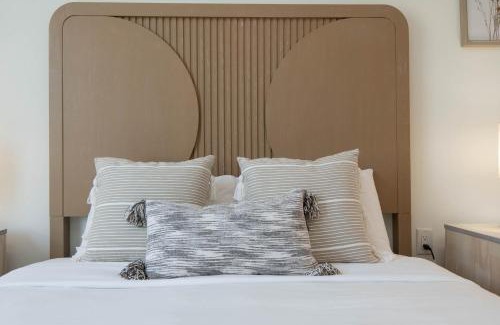 City West Apartment | Lex On Bixel Apartments