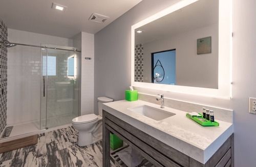 NoHo Arts District Hotel | Lexen Hotel North Hollywood