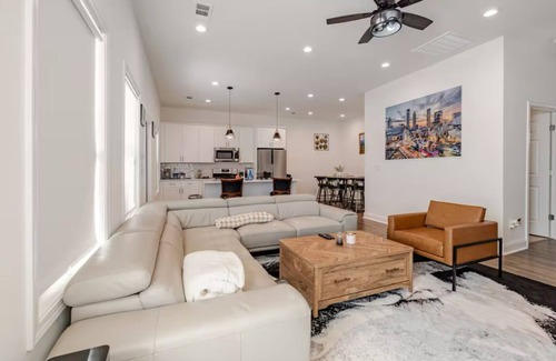 Church Street House | Lexington Luxury: Riverdale