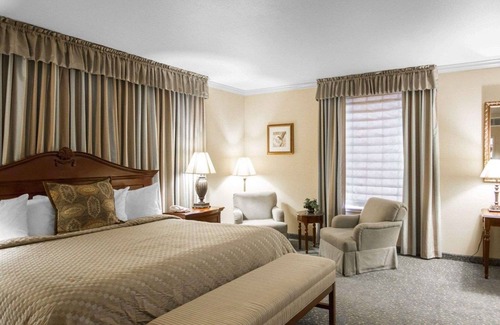 Cleburne Hotel | Liberty Hotel, an Ascend Collection Hotel