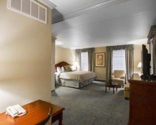 Cleburne Hotel | Liberty Hotel, an Ascend Collection Hotel