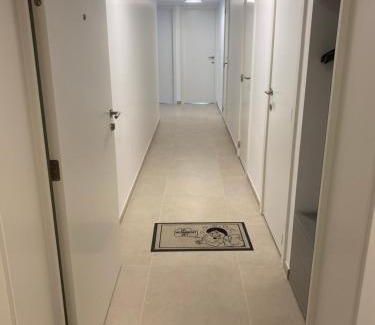 Ostend City Centre Apartment | Lichtrijk 2-slaapkamerappartement met zeezicht en gratis parking