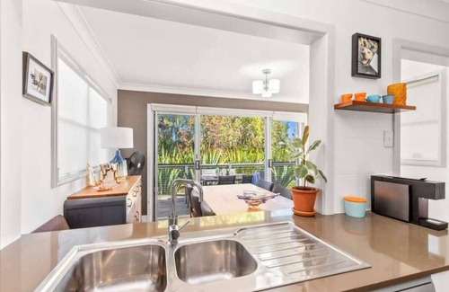 Burrill Lake House | Life Is Better At The Lake