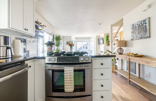 Fremont House | Light & Airy Townhome with Work Den, Parking Spot, and Thoughtful Design