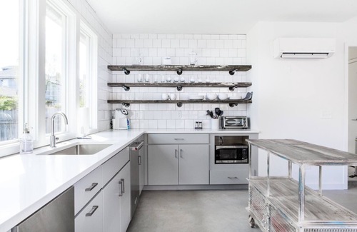 12 South House | Light and AIry Guesthouse in 12 South Neighborhood!