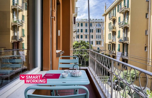 Albaro Apartment | Light apartment in Albaro by Wonderful Italy