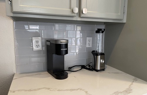 Green Valley North House | Light filled modern home, w New AC, Fast Internet Great Neighborhood &Location