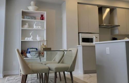 Chapel Hill South Bed & Breakfast | Light House Close to Downtown