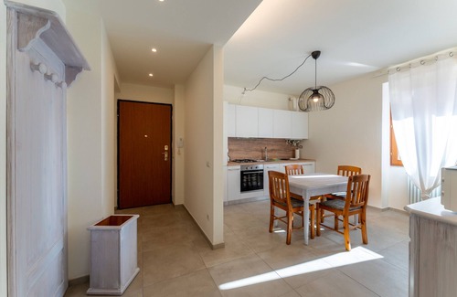 Osigo Apartment | Lighthful Apartment in Valbrona by Wonderful Italy
