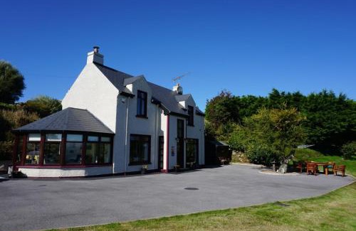 Killybegs House | Lighthouse Cottage