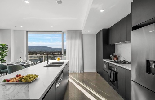 Wollongong CBD Apartment | Lightview Escape Amazing Vistas by North Beach