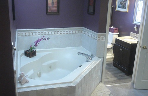 Gnaw Bone Bed & Breakfast | Lil Black Bear Inn