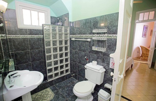 El Vedado Hotel | Lila'house