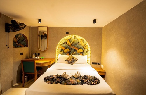 Peermade Hotel | Lilac Hills Resort