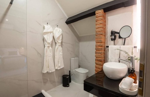 Mora House | Lilases Boutique House & Garden