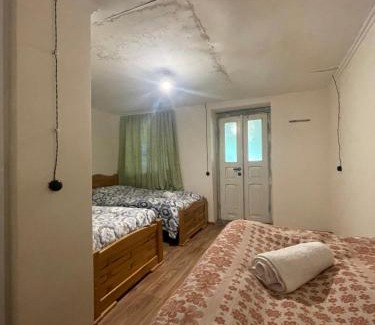 Omalo House | lileo