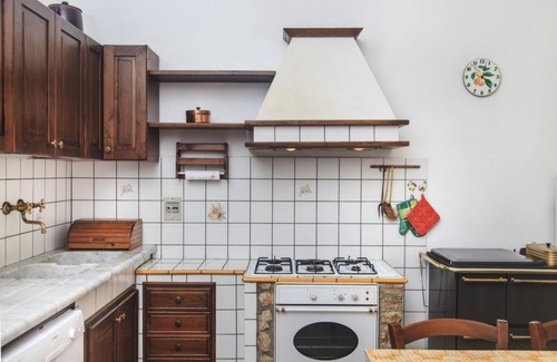 Maltraverso Apartment | Lilla - Two Bedroom Apartment, Sleeps 6