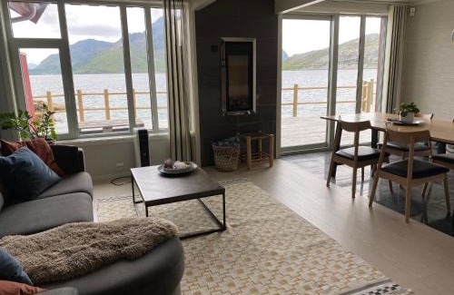 Vestvagøy House | Lilleeid Lodge