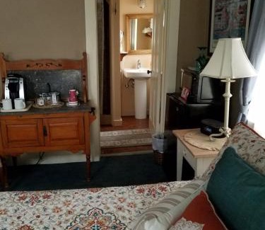 Cedarburg Hotel | Lilly Pad