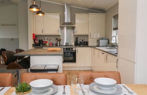 Lifton Cottage | Lily