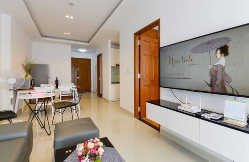 Tan Binh Apartment | Lily's Wondeful Apartment 2BRs (5mins to Airport)