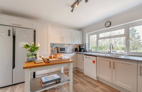 Etchinghill House | Lilywood - Four Bedroom House, Sleeps 10
