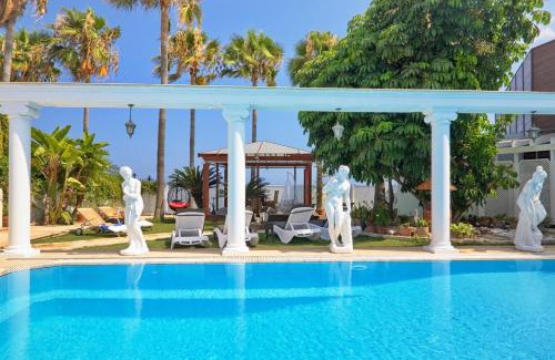 Germasogeia Villa | Limassol Beachfront Holiday Villa