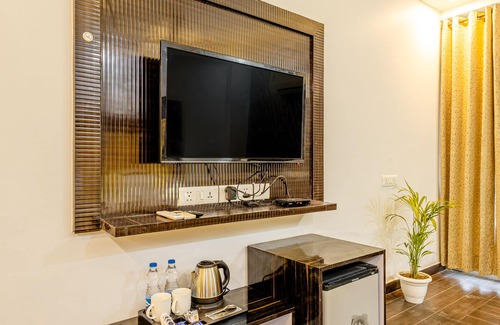 Gurugram Apartment | Lime Tree Apartment - 636 Sec 43 Gurgaon