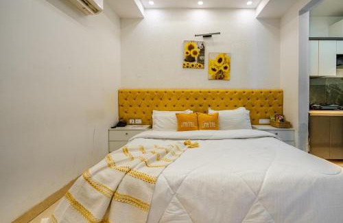Sector 51 Hotel | Lime Tree Luxury Studio - Service Apartment Near Artemis Hospital ,Gurgaon