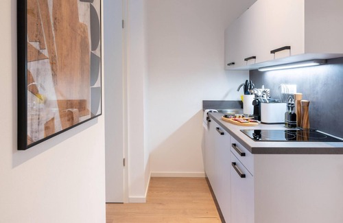 Bahnhofsviertel Apartment | limehome Frankfurt Gutleutstr. | Suite M