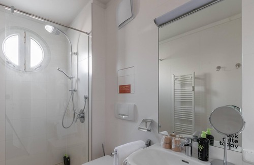 Innere Stadt Apartment | limehome Linz Friedrichstr | Suite XXL