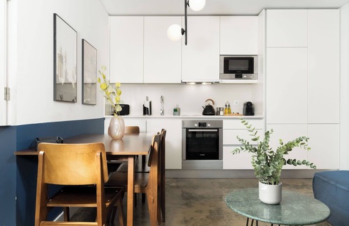 Alfama Apartment | Limehome Lisbon Calçada do Cardeal