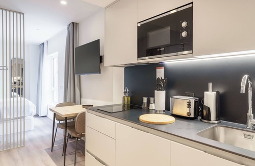 Nueva Espana Apartment | Limehome Madrid Calle Hurtado de Mendoza