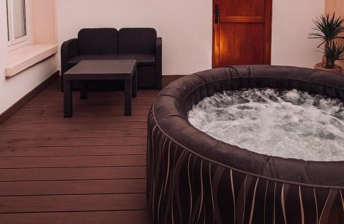 Le Perreux-sur-Marne Apartment | LIMITLESS - La House Interdite