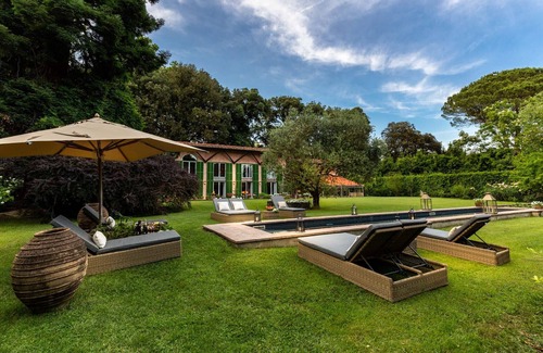 Migliarino Villa | LIMONAIA Romantic Farmhouse in the Pinewood, Private Pool close to the Beach