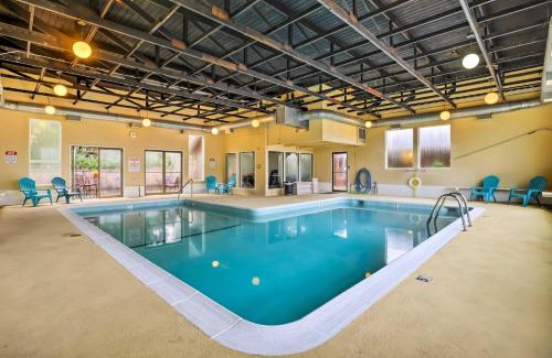 Lincoln Beach Apartment | Lincoln City Condo Pool Access, Walk to Beach!
