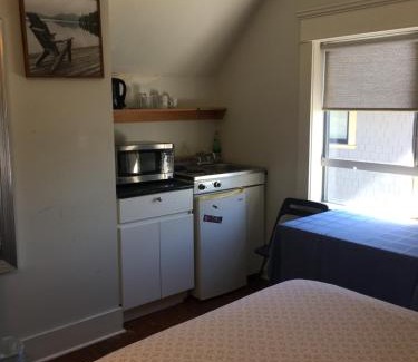 Mount Pleasant House | Linda guesthouse