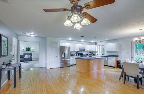 Linden House | Linden Family Home w/Yard < 5 Mi to Wineries!