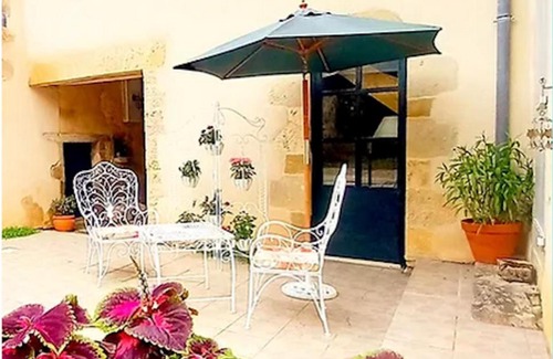 Saint-Claud Apartment | Linden Lodge Stays