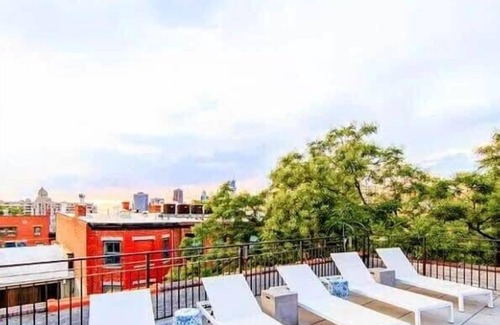 Central Park South Apartment | Linden Place I by RoveTravel I | Chic Lenox 3BR