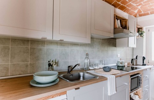 Govone Apartment | Lindhouse Govone | Salvia | Romantic house B&B