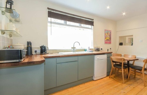 Alnmouth Cottage | LINDORES, pet friendly, country holiday cottage in Alnmouth