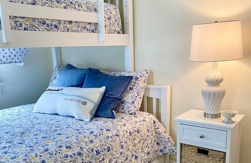 Block Island Cottage | Lindsey's Hideaway private cottage on West Side