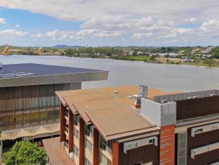 Hamilton Apartment | Link Portside Wharf Apartment Hotel